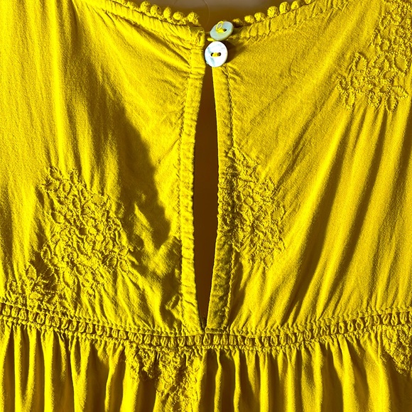 Forever 21 Contemporary Yellow Gold Ruffle Flounce Top, L 8/10 - Picture 8 of 11